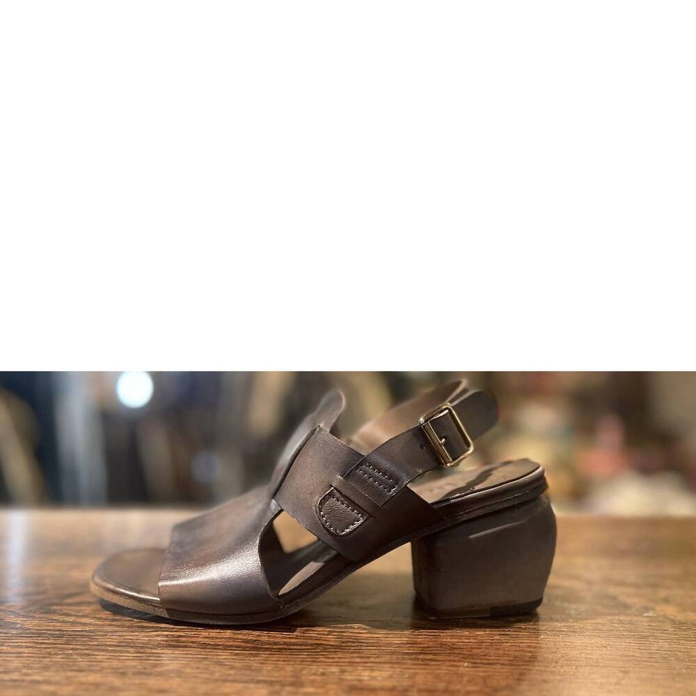 NEW SHOTO t strap in ecru